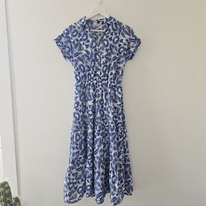 Elegant Blue and White Patterned Midi Dress